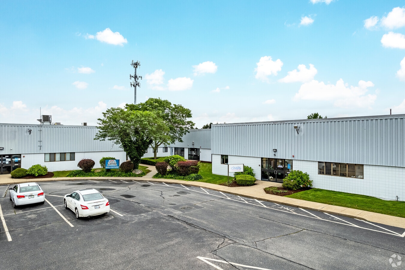 16 Progress Rd, Billerica, MA 01821