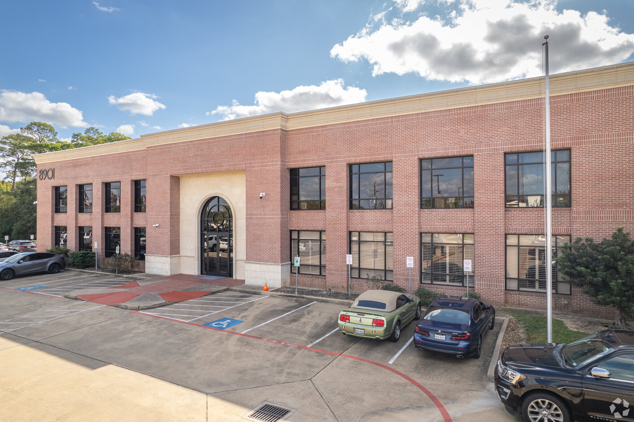 8901 Gaylord St, Houston, TX for lease Primary Photo- Image 1 of 7