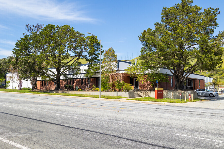 430 Valley Dr, Brisbane, CA for lease - Building Photo - Image 1 of 11