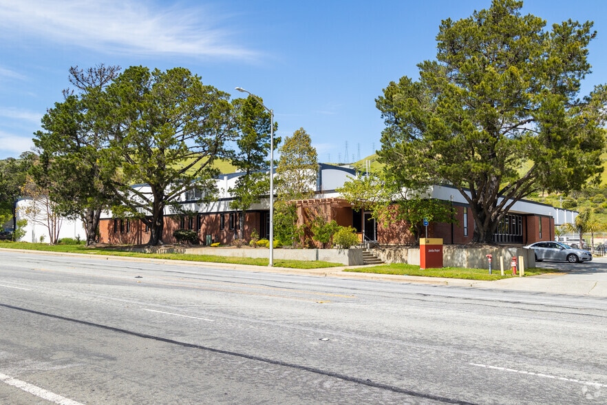 430 Valley Dr, Brisbane, CA for lease - Primary Photo - Image 1 of 28