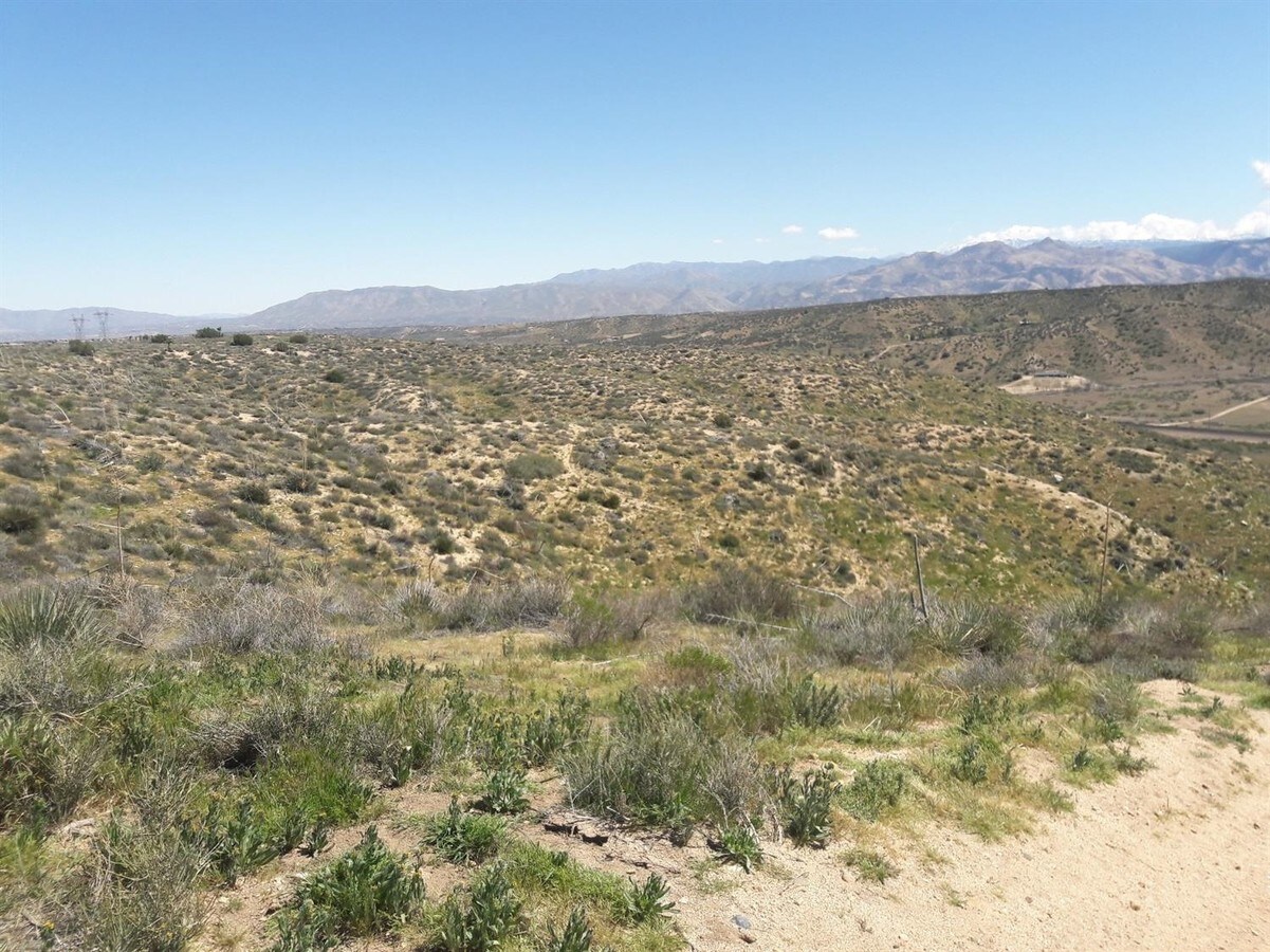 00 Summit Valley Rd, Hesperia, CA 92345
