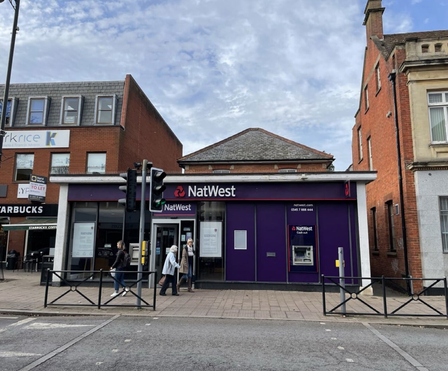 176 Fleet Rd, Fleet for sale Primary Photo- Image 1 of 1