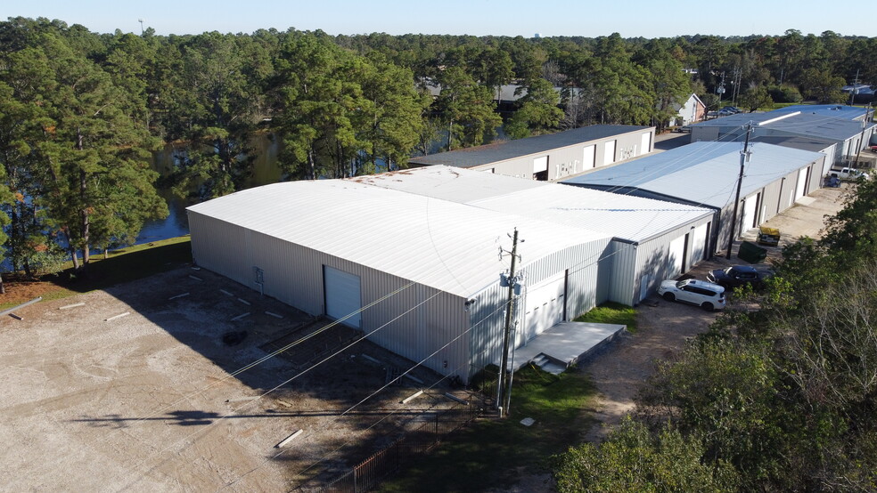 1515 Lakeville Dr, Kingwood, TX for lease - Building Photo - Image 2 of 6