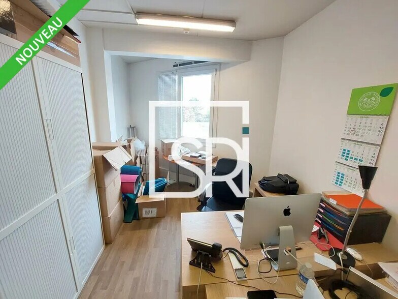 Office in Clermont-Ferrand for lease - Building Photo - Image 2 of 9