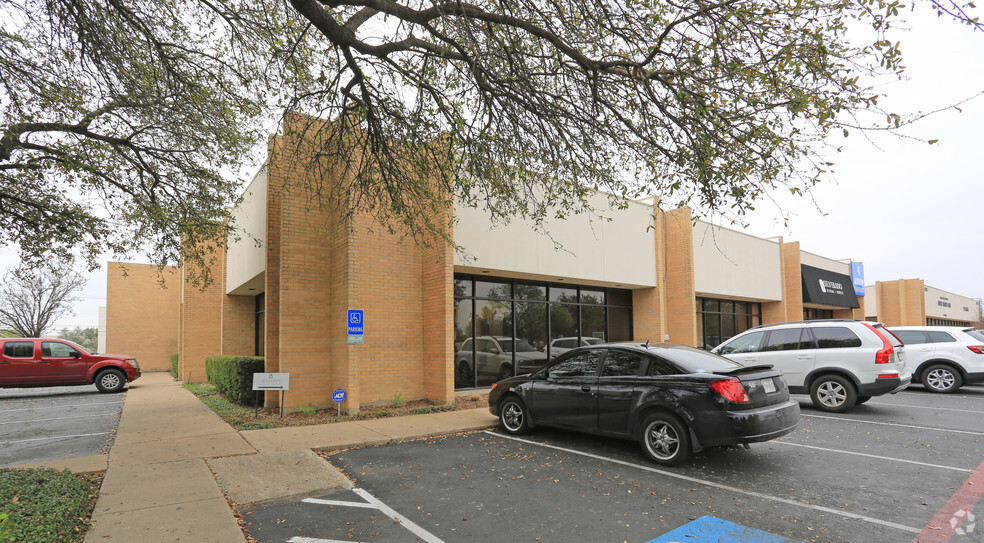 4450-4490 Beltway Dr, Addison, TX for lease - Primary Photo - Image 1 of 13