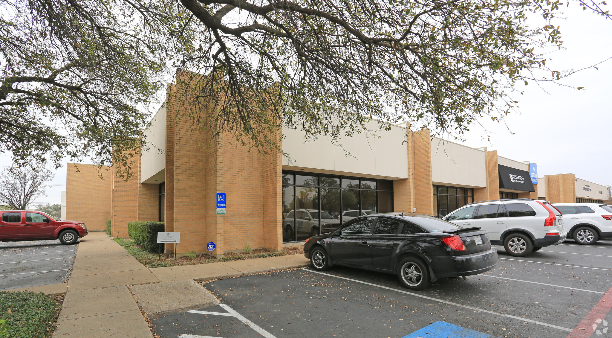 4450-4490 Beltway Dr, Addison, TX for lease Primary Photo- Image 1 of 14