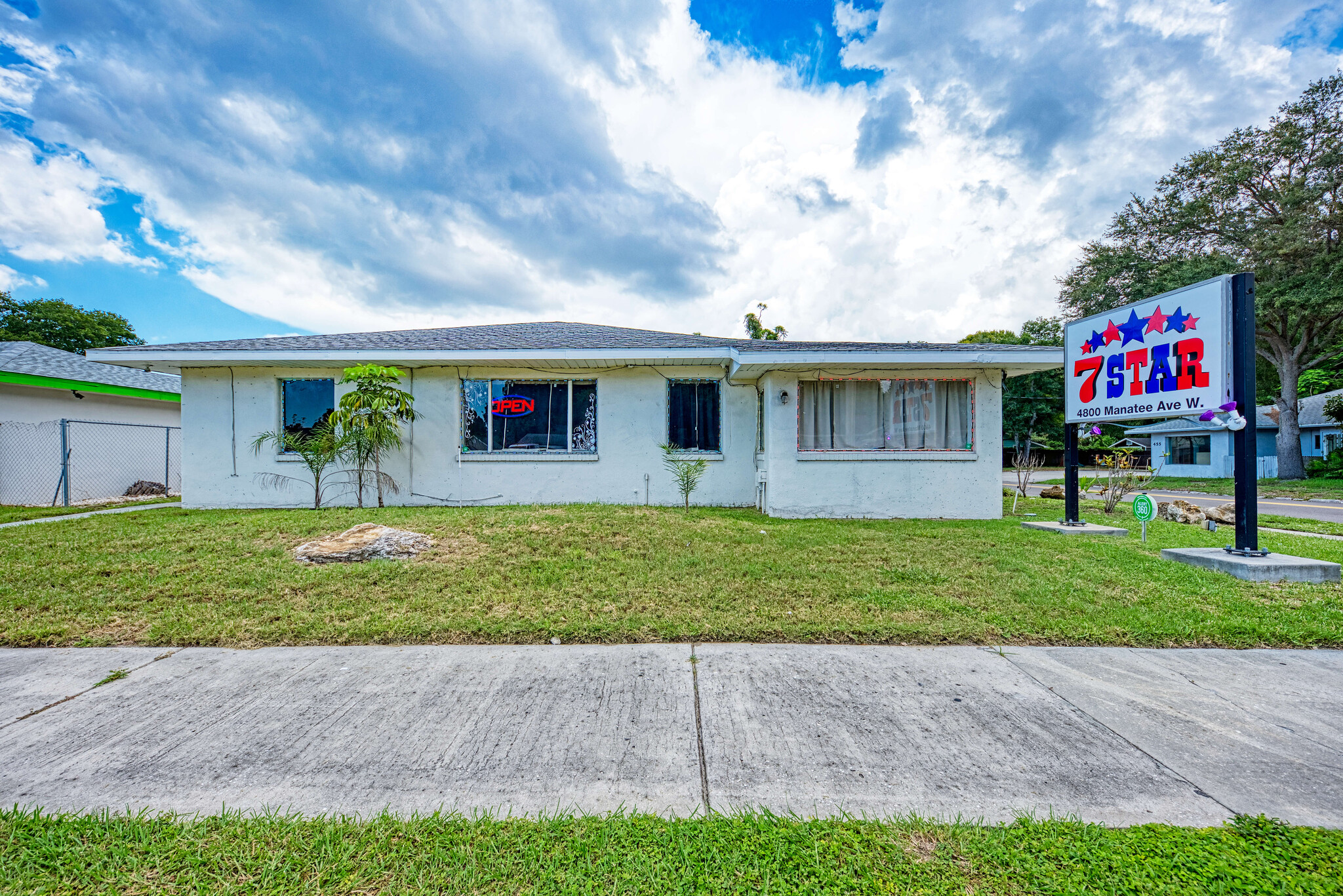 4800 Manatee Ave, Bradenton, FL for sale Building Photo- Image 1 of 1