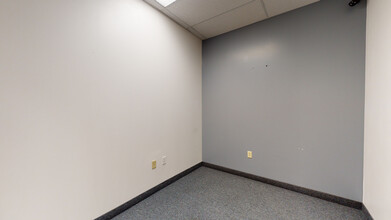 3333 Massillon Rd, Akron, OH for lease Interior Photo- Image 2 of 12