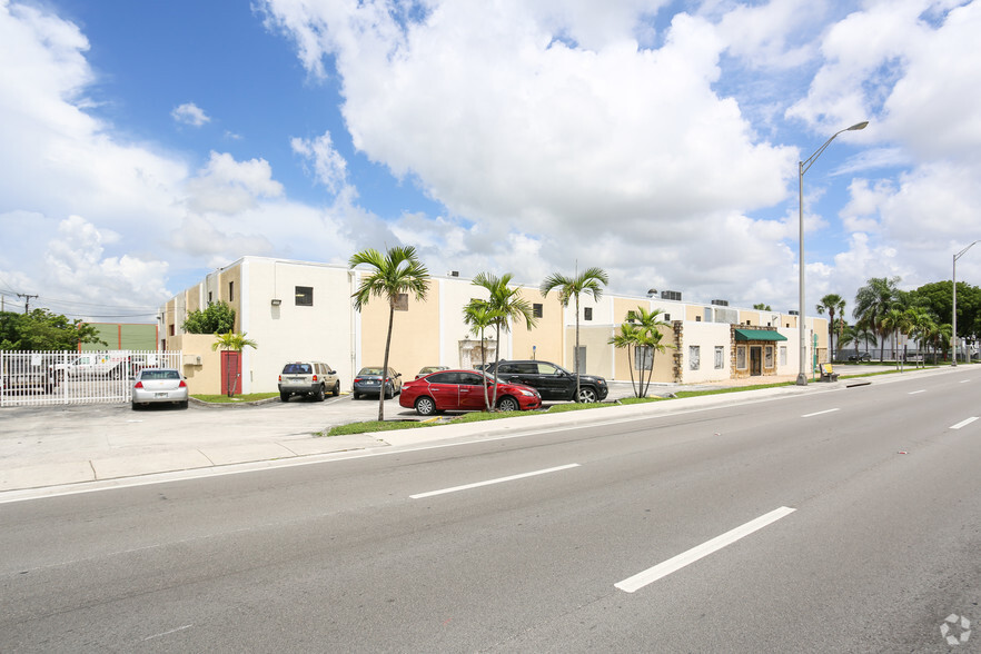 6400 NW 72nd Ave, Miami, FL for sale - Primary Photo - Image 1 of 1