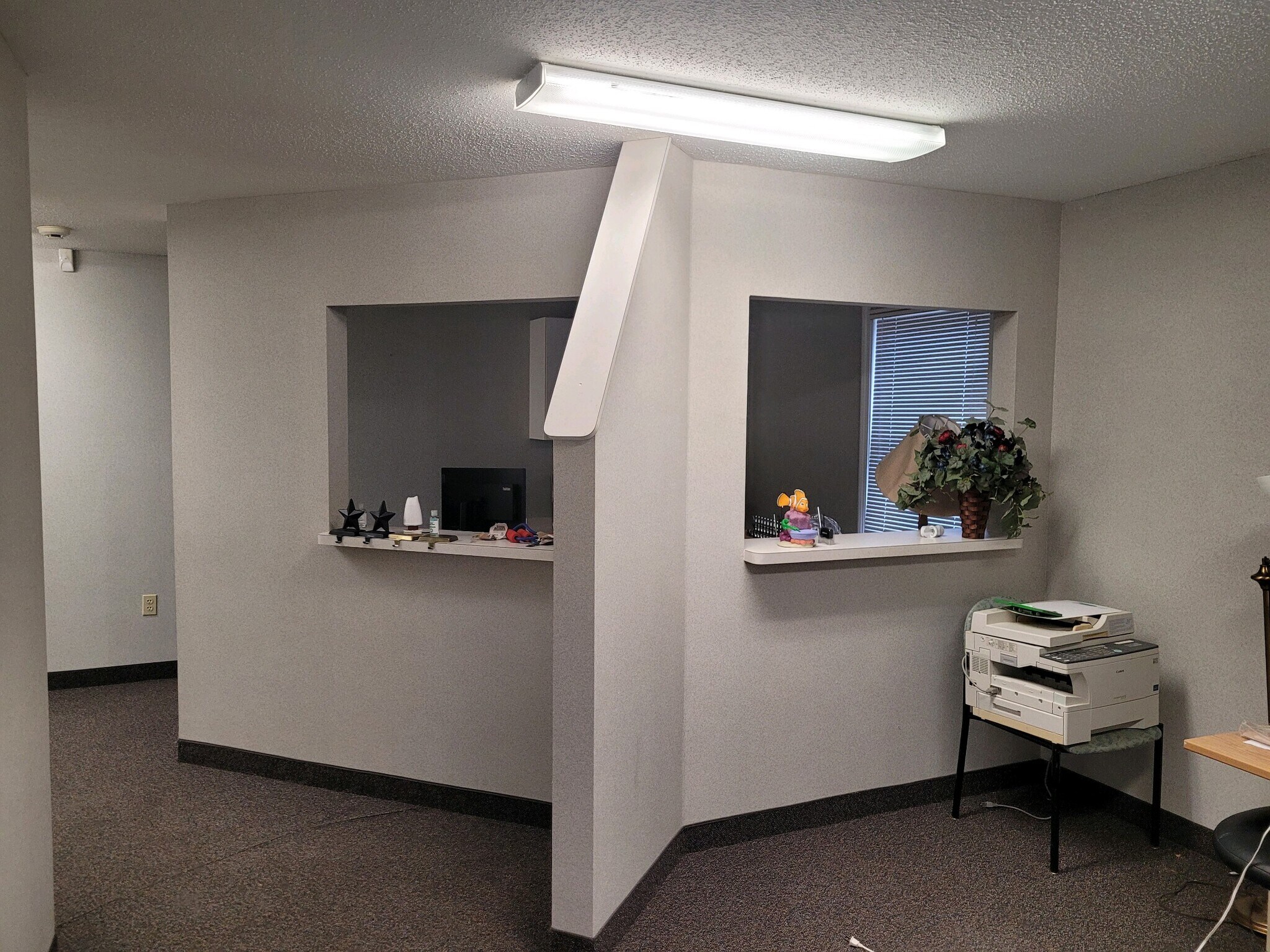 180 Poquonock Ave, Windsor, CT 06095 Medical/Dental Office