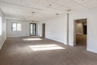 130 Franklin St, Warren, RI for lease Interior Photo- Image 2 of 11