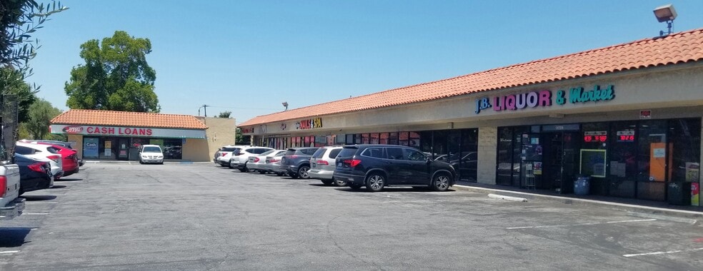 8701-8729 Washington Blvd, Pico Rivera, CA for lease - Building Photo - Image 1 of 5