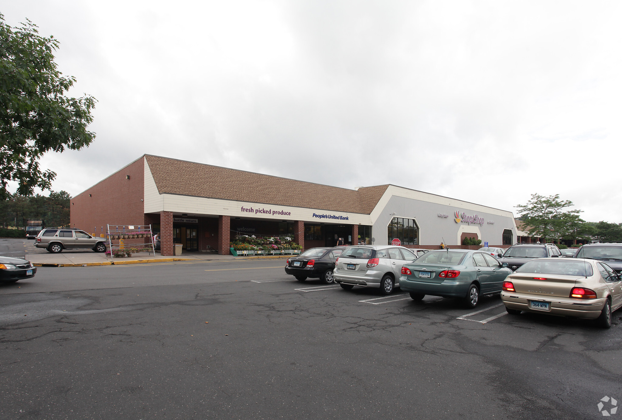 286 Broad St, Manchester, CT for lease Primary Photo- Image 1 of 5