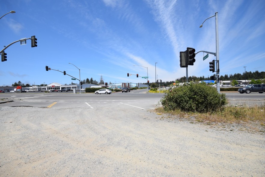 915 E Washington Blvd, Crescent City, CA for lease - Building Photo - Image 3 of 10