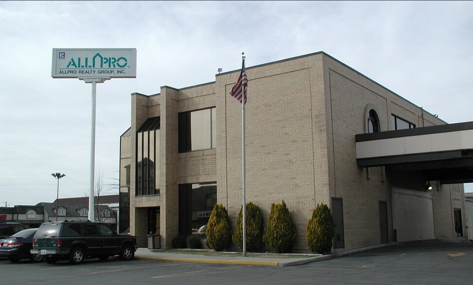 1750 W Carriage Sq, Taylorsville, UT for sale - Primary Photo - Image 1 of 1