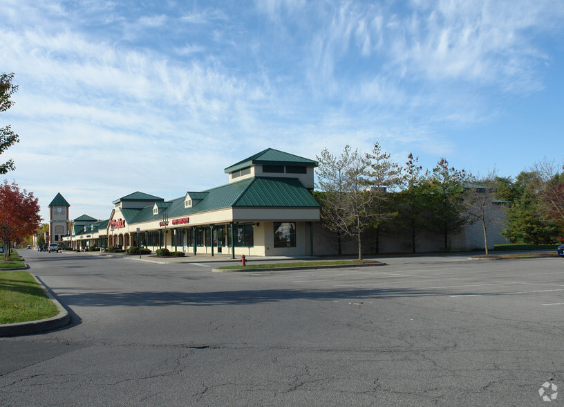 54 Crossing Blvd, Clifton Park, NY for lease - Primary Photo - Image 1 of 11