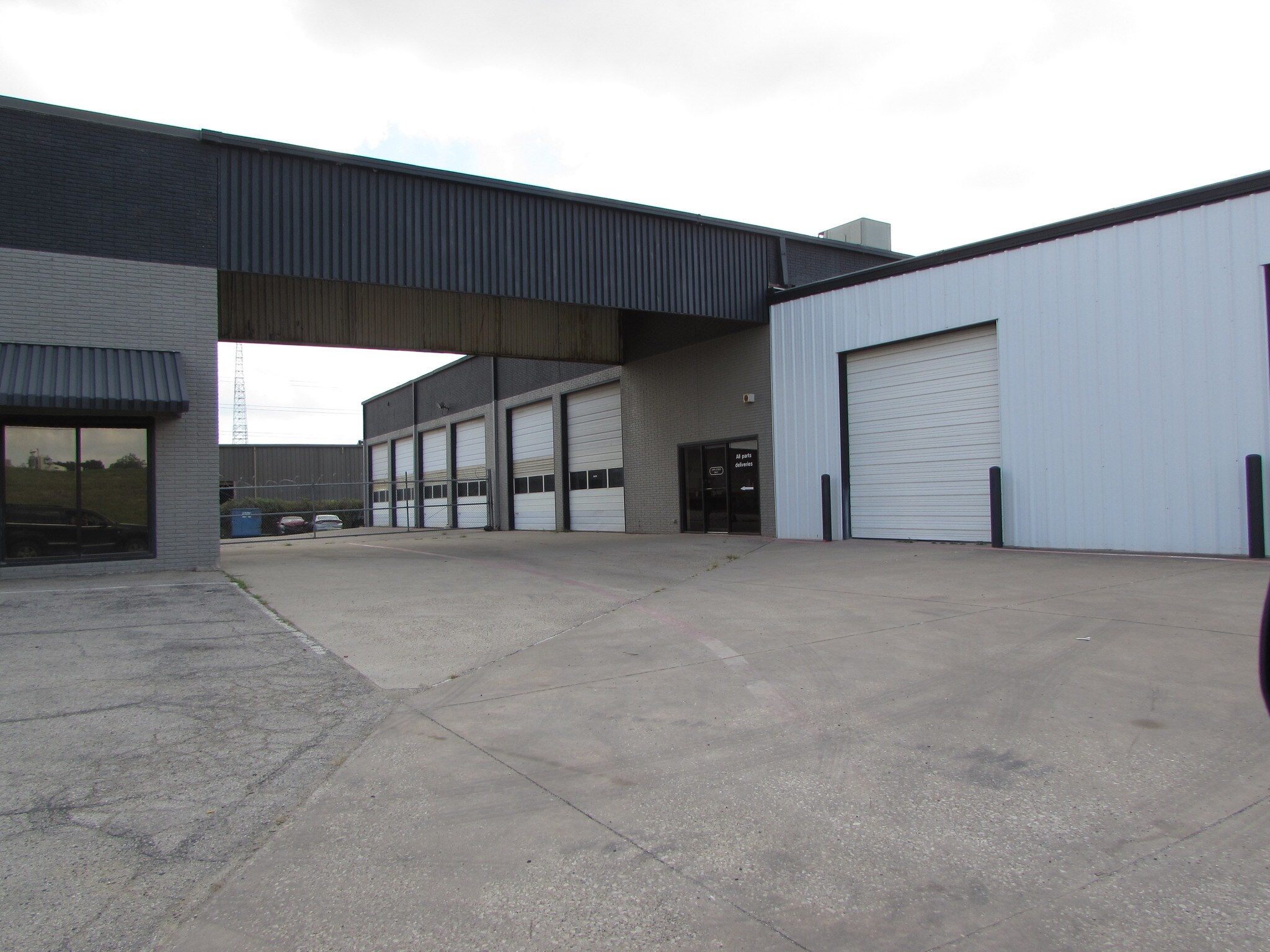 1500 N Loop 12, Irving, TX for sale Building Photo- Image 1 of 1