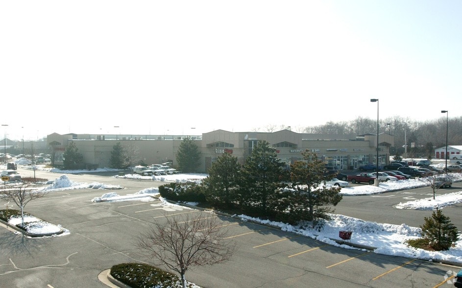 10345-10351 Indianapolis Blvd, Highland, IN for lease - Building Photo - Image 1 of 7