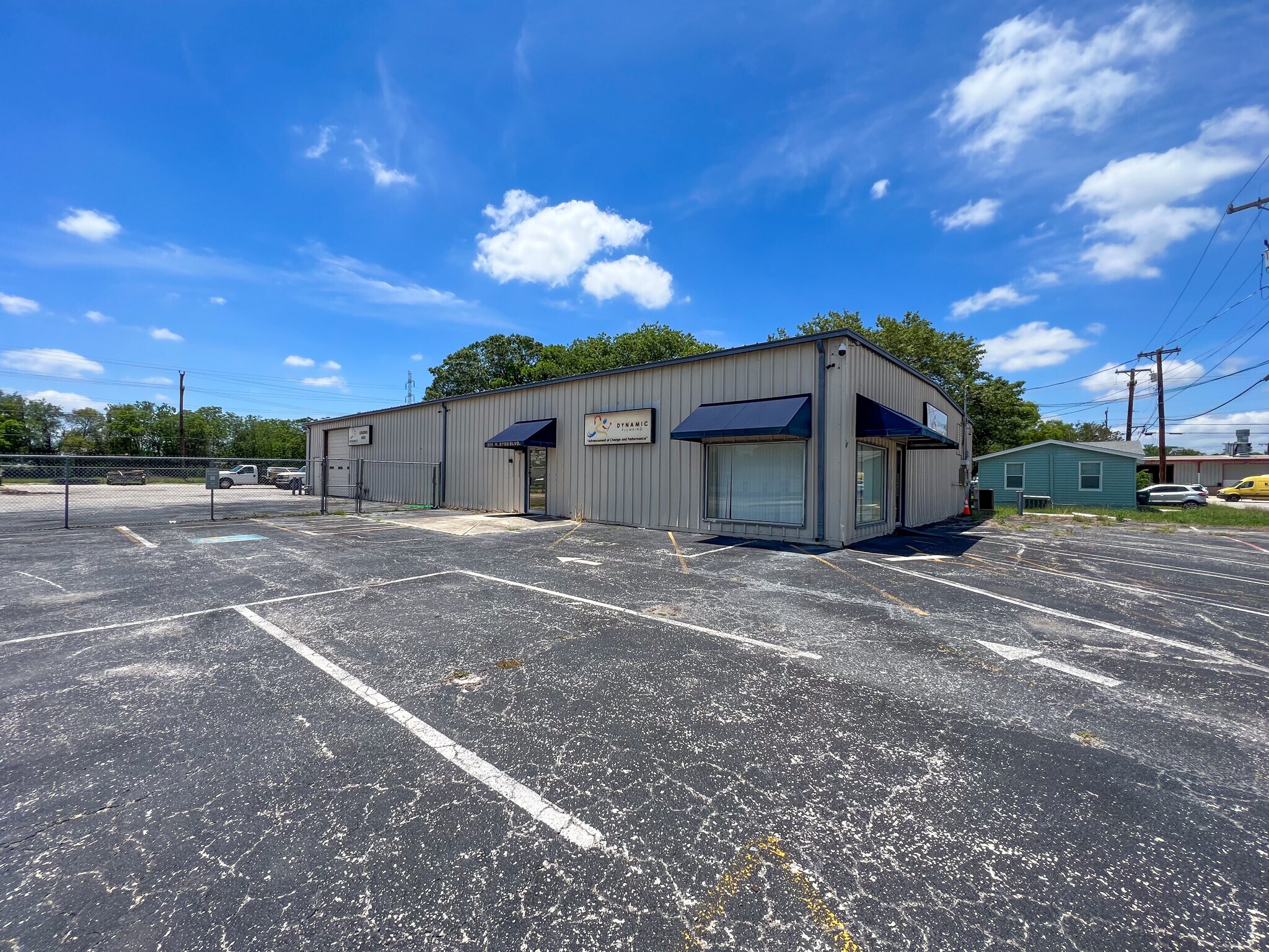 205 W Byrd Blvd, Universal City, TX 78148 Industrial for Lease
