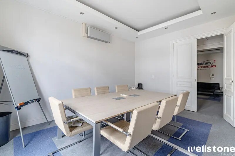 Office in Paris for lease - Interior Photo - Image 3 of 14