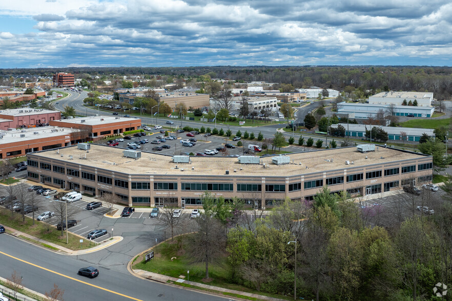 4437 Brookfield Corporate Dr, Chantilly, VA for sale - Aerial - Image 3 of 18