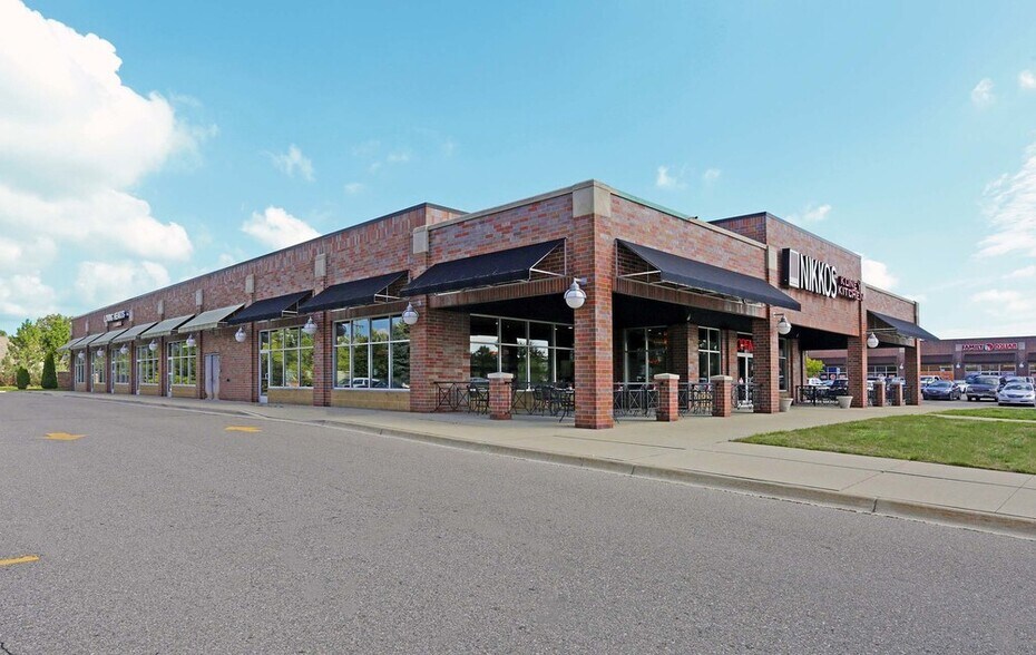 1101 E Walton Blvd, Pontiac, MI for sale - Building Photo - Image 1 of 1