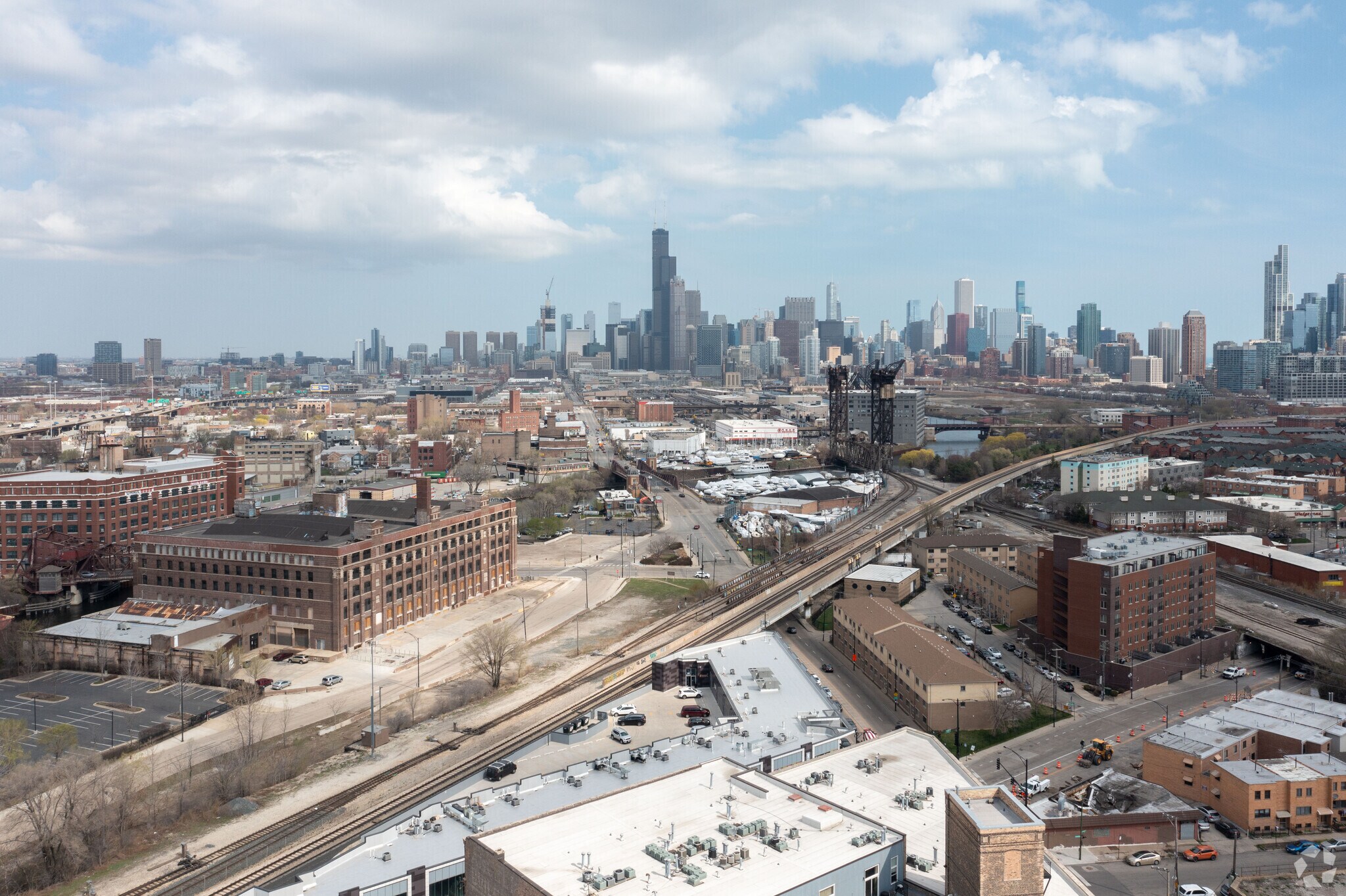 2300 S Archer Ave, Chicago, IL 60616 Canal Plaza