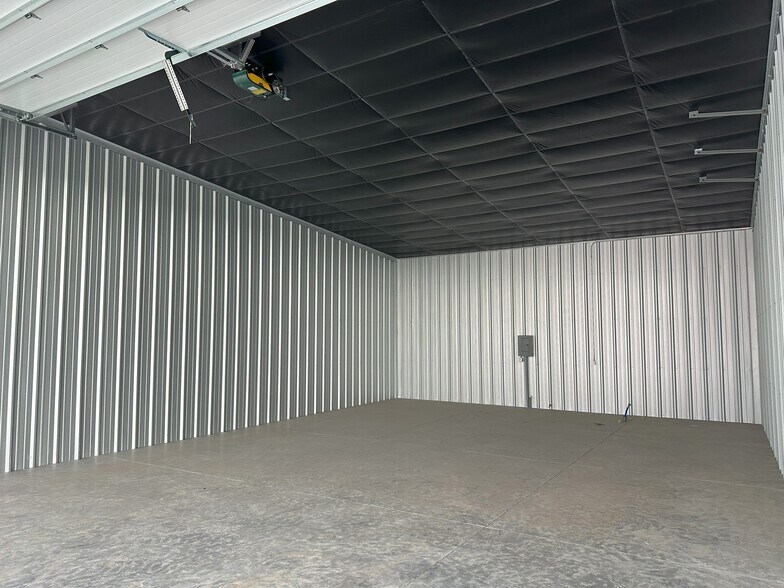 3406 Utecht Ave, Hastings, NE for sale - Building Photo - Image 3 of 23