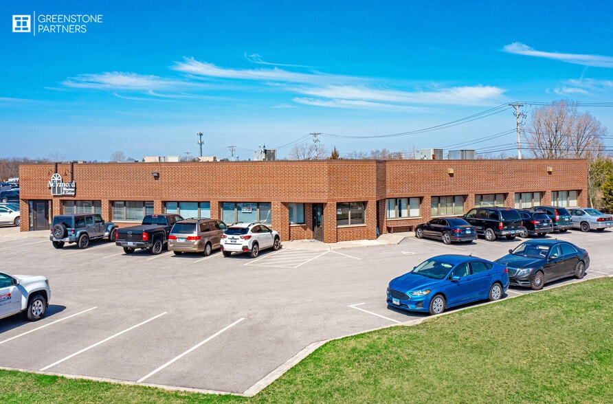 305-317 Oswalt Ave, Batavia, IL for lease - Primary Photo - Image 1 of 5