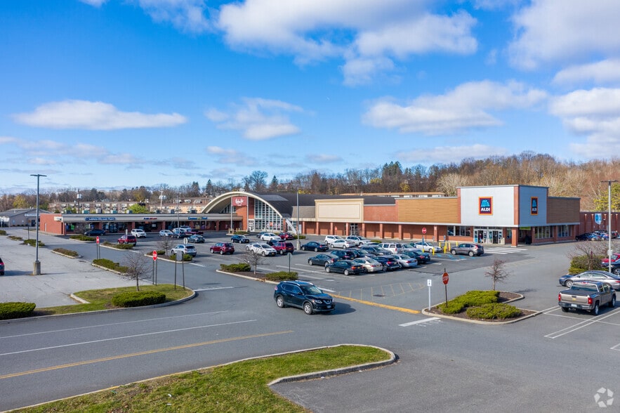 333 Route 211, Middletown, NY for lease - Primary Photo - Image 3 of 8