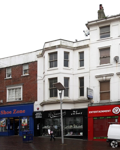 34 Sandgate Rd, Folkestone for sale - Building Photo - Image 2 of 4