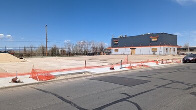 2323 Dayton St, Aurora, CO for lease Building Photo- Image 1 of 6