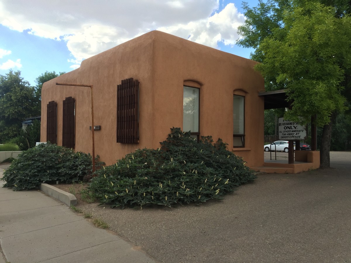 409 Paseo de Peralta, Santa Fe, NM 87501 | LoopNet