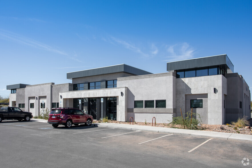 6442 E Speedway Blvd, Tucson, AZ for lease - Building Photo - Image 2 of 2