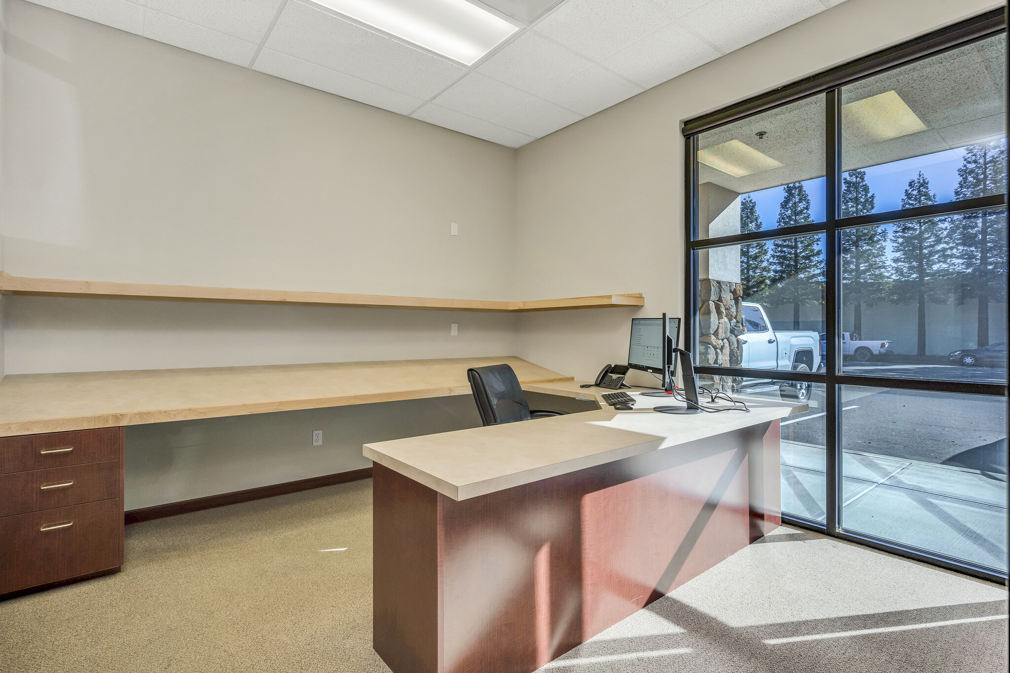 810 Denbeste Ct, Suite 105, Windsor, CA for lease Interior Photo- Image 1 of 1