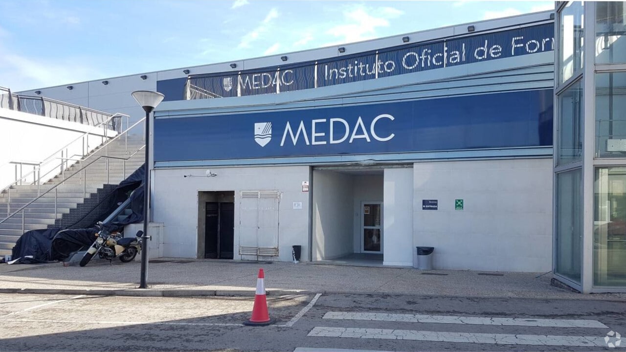 Retail in Pinto, Madrid for lease Building Photo- Image 1 of 4