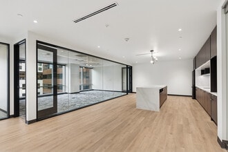 1700 7th Ave, Seattle, WA for lease Interior Photo- Image 1 of 5