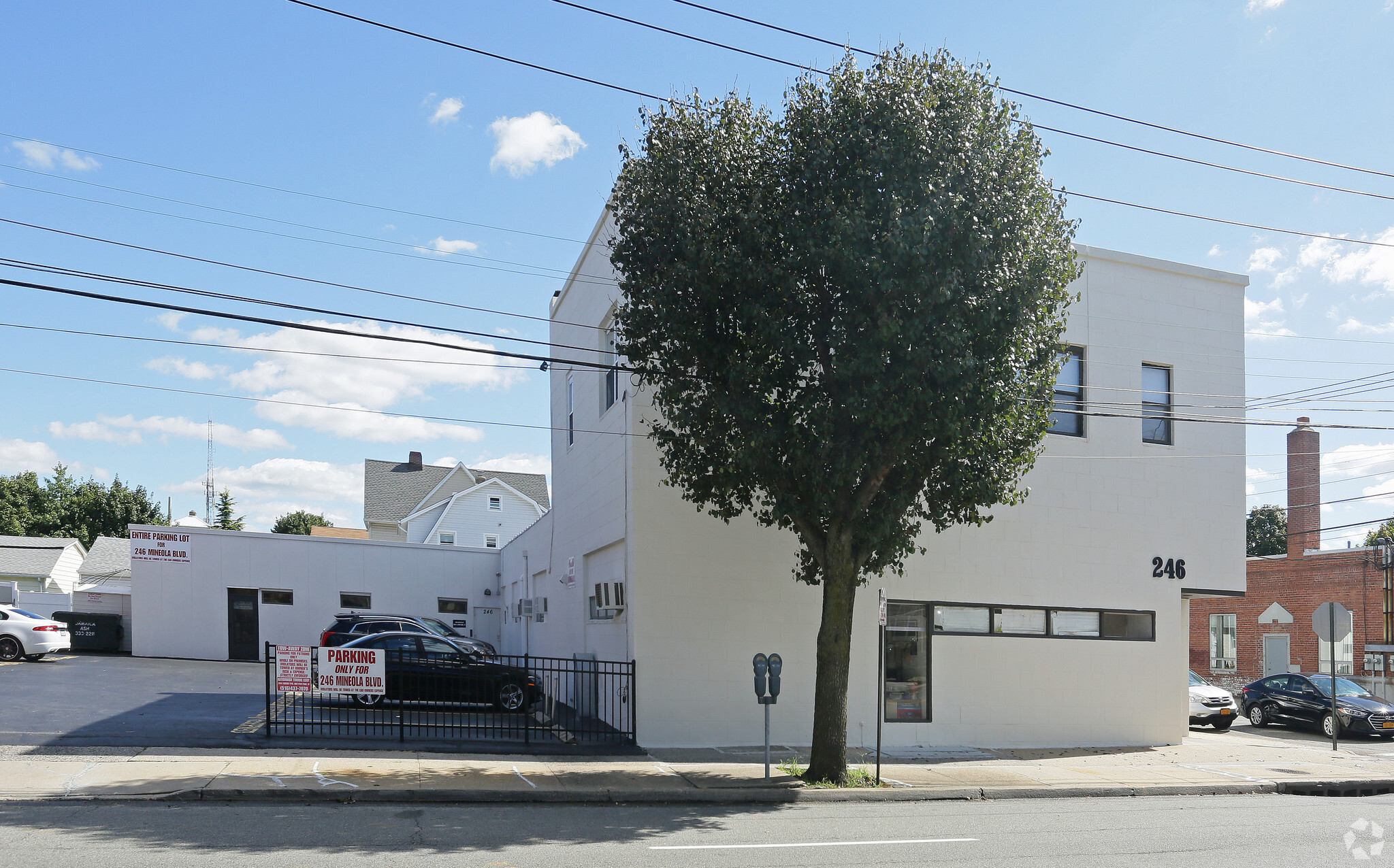 246 Mineola Blvd, Mineola, NY for lease Building Photo- Image 1 of 6