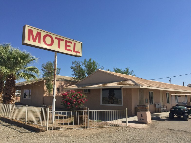 8124 Hwy 111 N, Niland, CA 92257