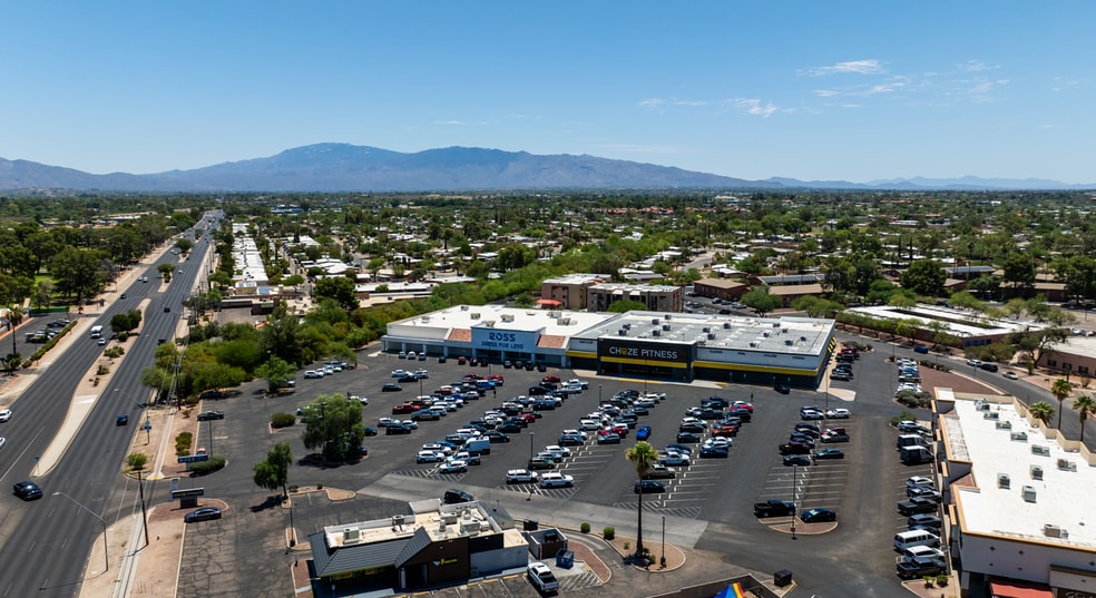 5550 E Grant Rd, Tucson, AZ for sale - Aerial - Image 3 of 4