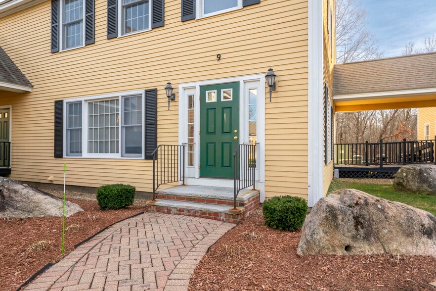 360 State Route 101, Bedford, NH for sale - Building Photo - Image 2 of 26