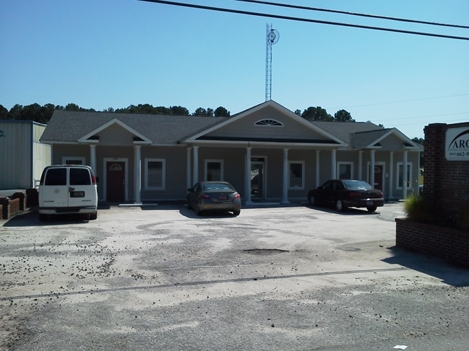 3654-3656 S Irby St, Florence, SC for lease Building Photo- Image 1 of 8