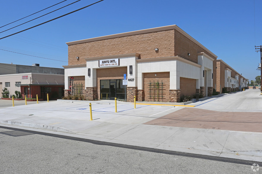 4427-4439 Rowland Ave, El Monte, CA for lease - Primary Photo - Image 1 of 20