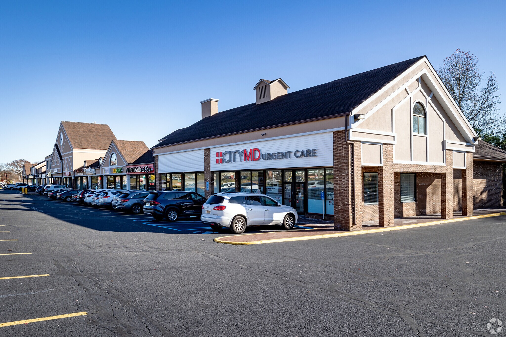 600-617 Portion Rd, Ronkonkoma, NY for sale Primary Photo- Image 1 of 1