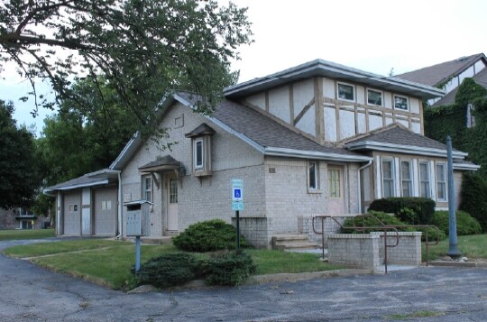 518 Market Loop, West Dundee, IL for sale Primary Photo- Image 1 of 1