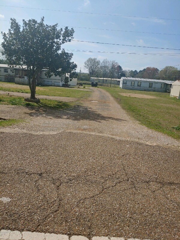 56 Anderson Grove Rd, Caledonia, MS for sale Primary Photo- Image 1 of 1