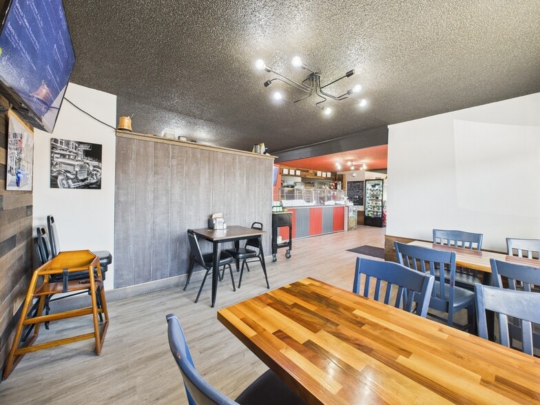 105 E 4th St, Emmett, ID for sale - Building Photo - Image 3 of 57