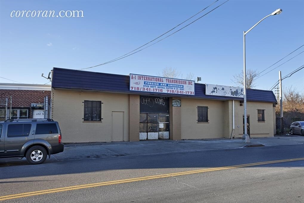 12226 Farmers Blvd, Jamaica, NY for sale Primary Photo- Image 1 of 1