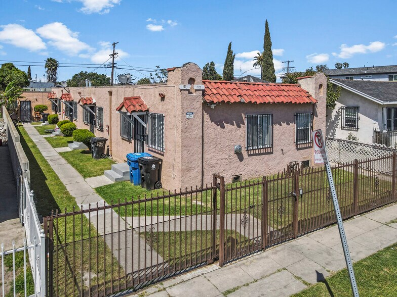 125 E 104th St, Los Angeles, CA for sale - Building Photo - Image 1 of 9