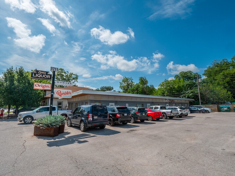 1711 E Cesar Chavez St, Austin, TX for lease - Building Photo - Image 2 of 11
